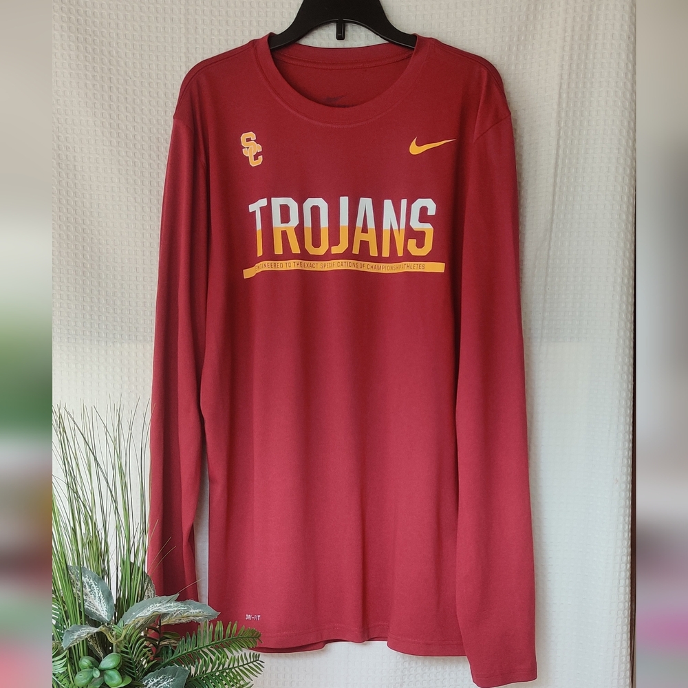 Nike USC Trojans Red Long Sleeve Dr Fit  Shirt Size M